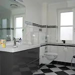 Rademacher 2 Apartment *